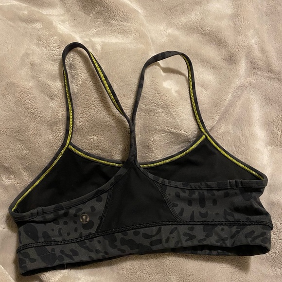 Lululemon Flow Y sports bra - Picture 2 of 3